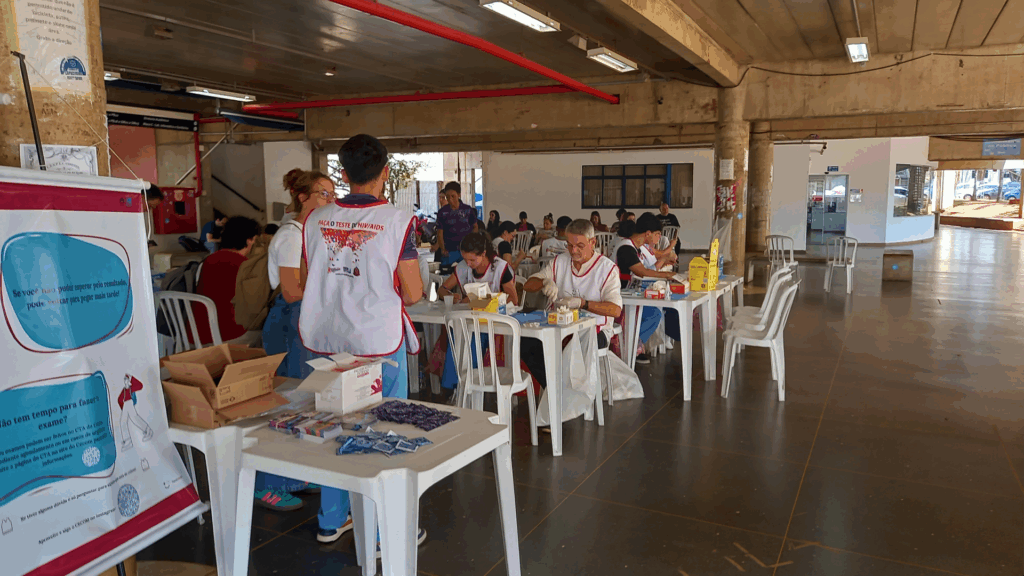 Atendimento do teste rápido no dia 4 (terça-feira) de novembro (foto: repositório do CECOM).